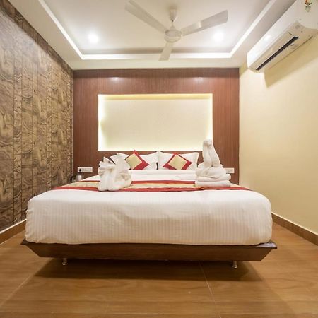 Hotel Rich Inn Ченнаи Экстерьер фото